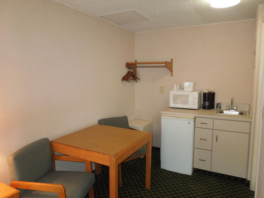 Knights Inn Elyria Camera foto