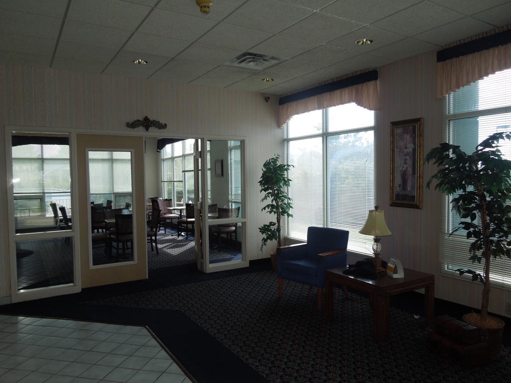 Knights Inn Elyria Esterno foto