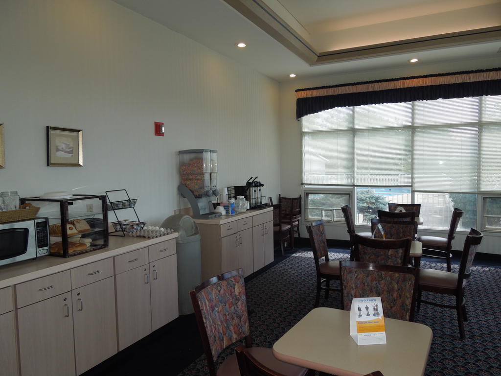 Knights Inn Elyria Esterno foto