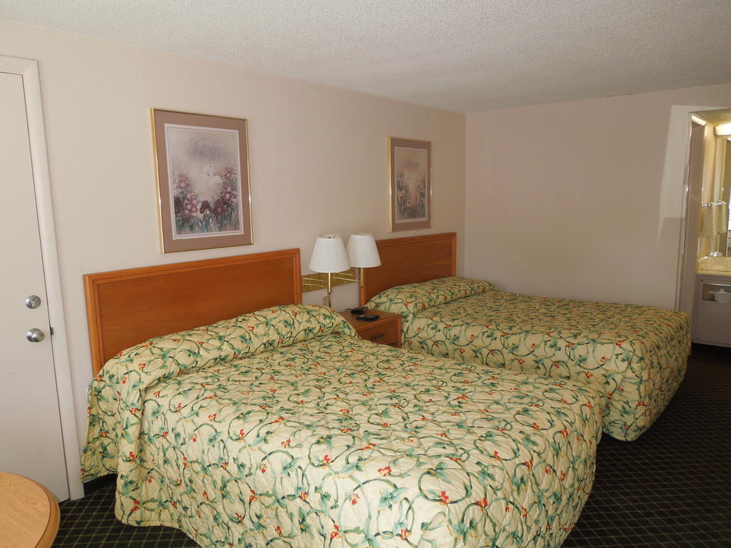 Knights Inn Elyria Camera foto