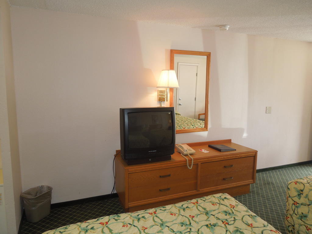 Knights Inn Elyria Camera foto